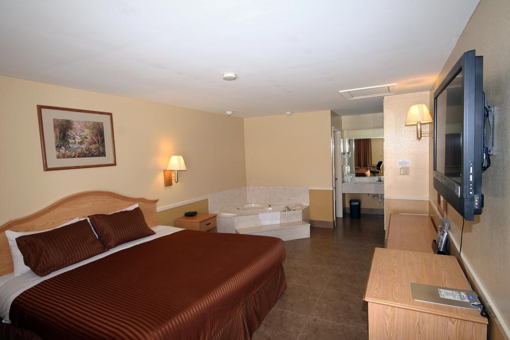Edinburg Executive Inn Exteriör bild